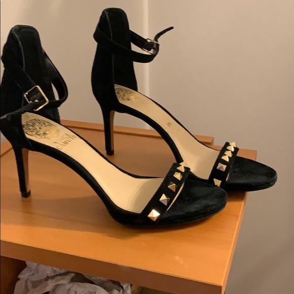 Vince Camuto sandals with studs - Picture 2 of 5